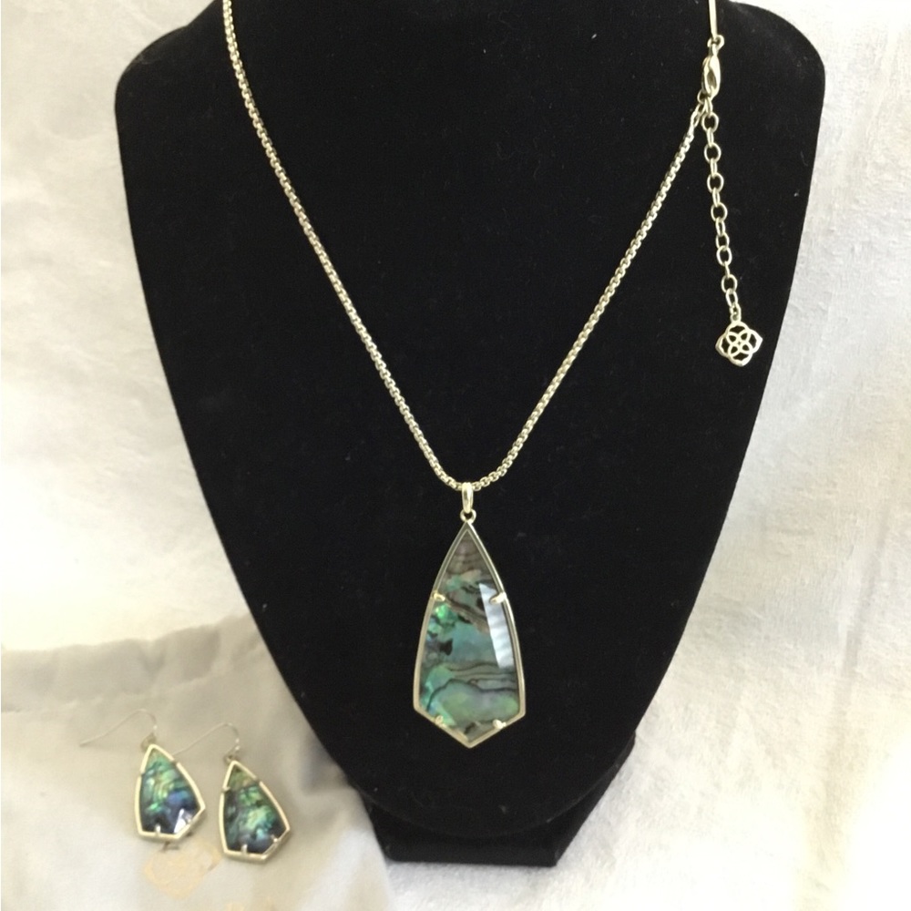 Kendra Scott Abalone shell necklace and earring set, 32-inch chain